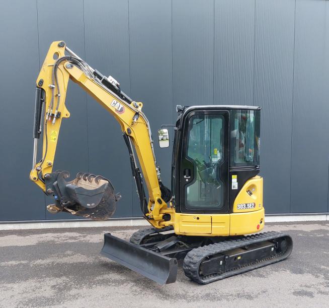 Excavateur CAT 3035 - D'OCCASION!